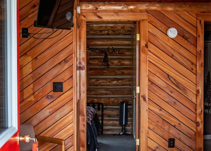 Crooked Creek Guest Ranch Resort