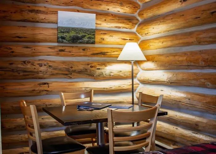 Crooked Creek Guest Ranch Resort *