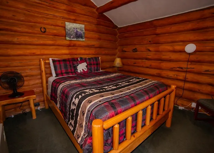 Resort Crooked Creek Guest Ranch *