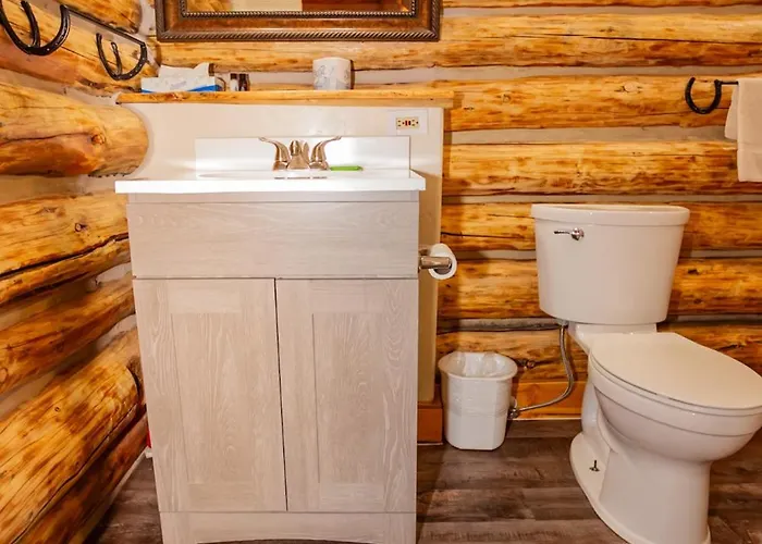 Crooked Creek Guest Ranch Resort *