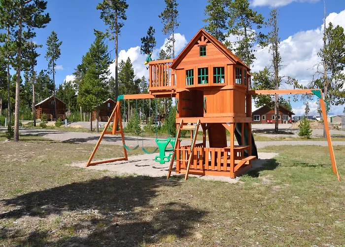 Crooked Creek Guest Ranch